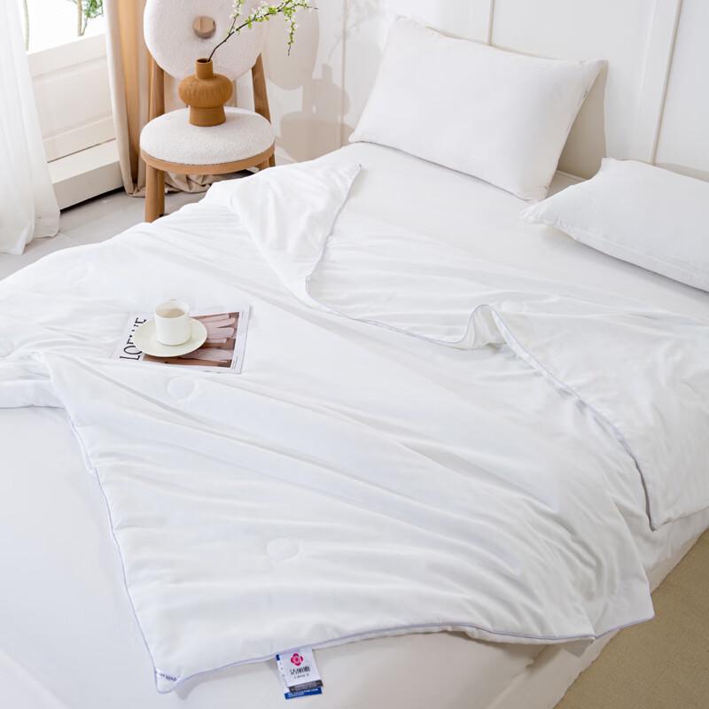 Grace Jiyu Summer Jacquard Quilt