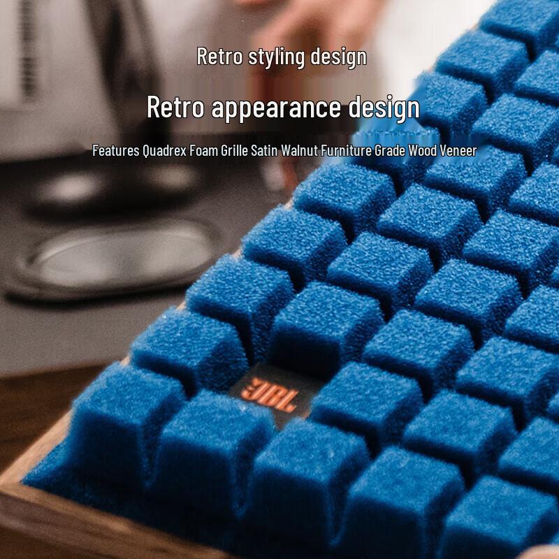 JBL L82 Classic Bookshelf Speakers