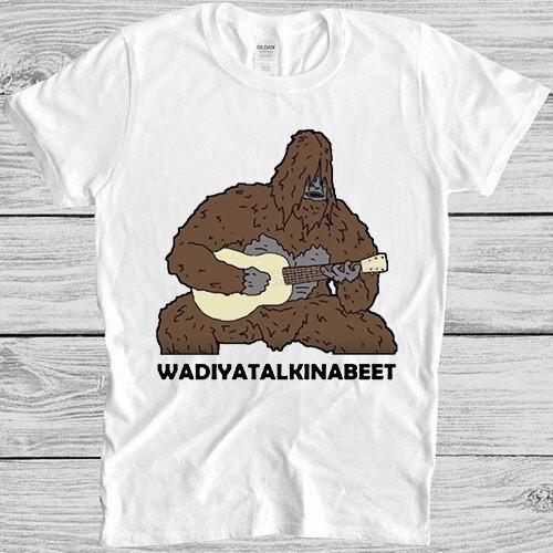Дерзкий Сасквоч Гитара Бигфут Лез Шоу Шутка Смешной Подарок Футболка T Shirt M1196