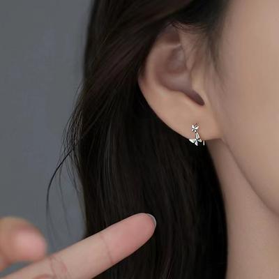 Серьги и ушные капли Butterfly Girl Новые легкие роскошные нишевые серьги высокого класса Пуссеты и серьги
