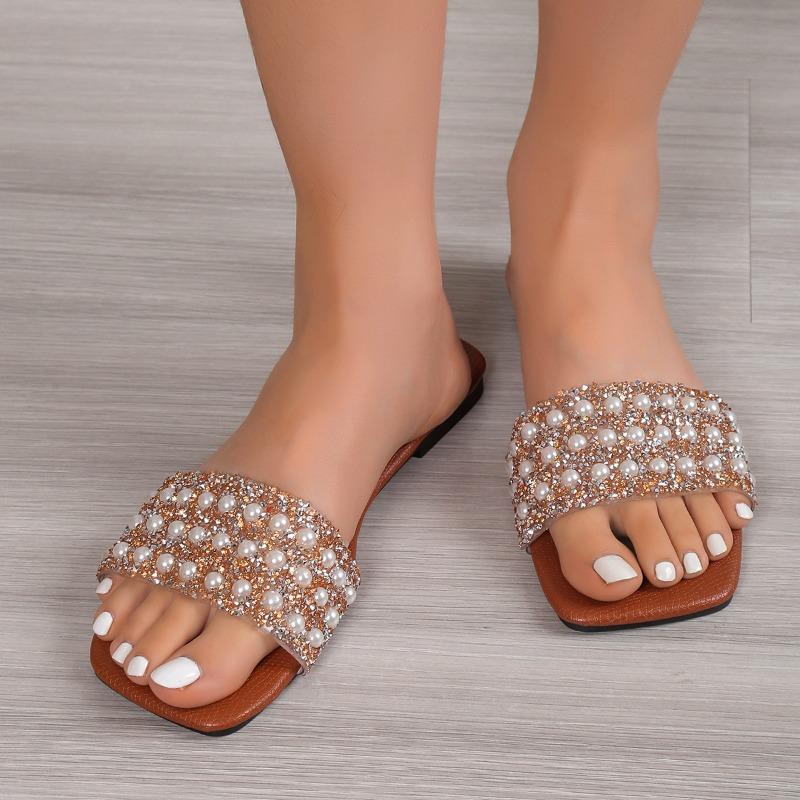 Плоская подошва со стразами, один ремешок, квадратная головка, жемчужная верхняя одежда, пляжные сандалии, тапочки