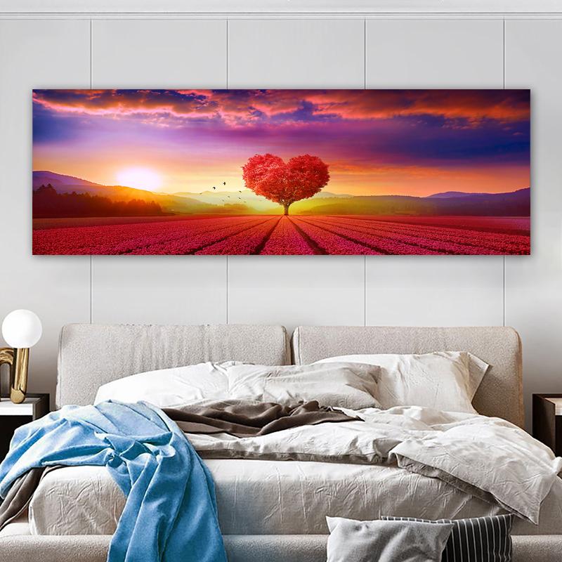 Современная панорамная картина на холсте с изображением цветочного поля на закате в ярких зеленых и красных тонах