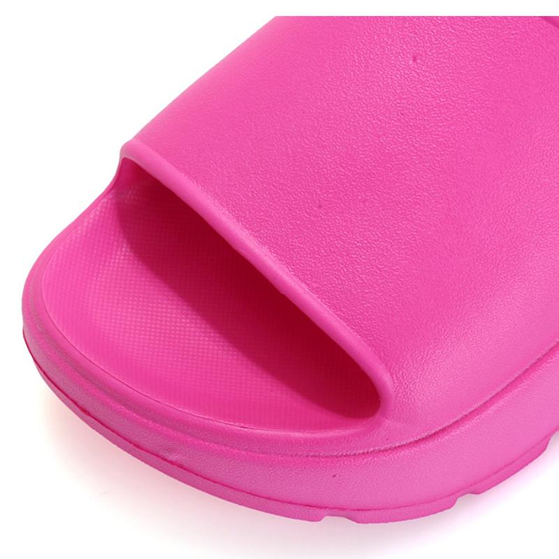 2024 Summer New Women Slippers Couple Beach Slippers Soft EVA Thick Sole Slides Shoes Platform Flat Heel Slippers Casual Sandals