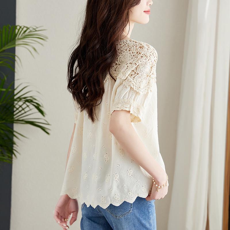 Женский абрикосовый кружевной топ с вырезом: Лето 2025 г. Воротник в виде листьев лотоса, чистый хлопок, уникальная рубашка с короткими рукавами и вышивкой