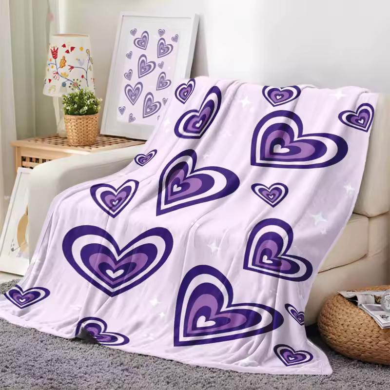 1 Valentine's Day Light Purple and Purple Heart-patterned Blanket—soft Flannel Bedspread, Suitable for Napping, Camping, and Tra