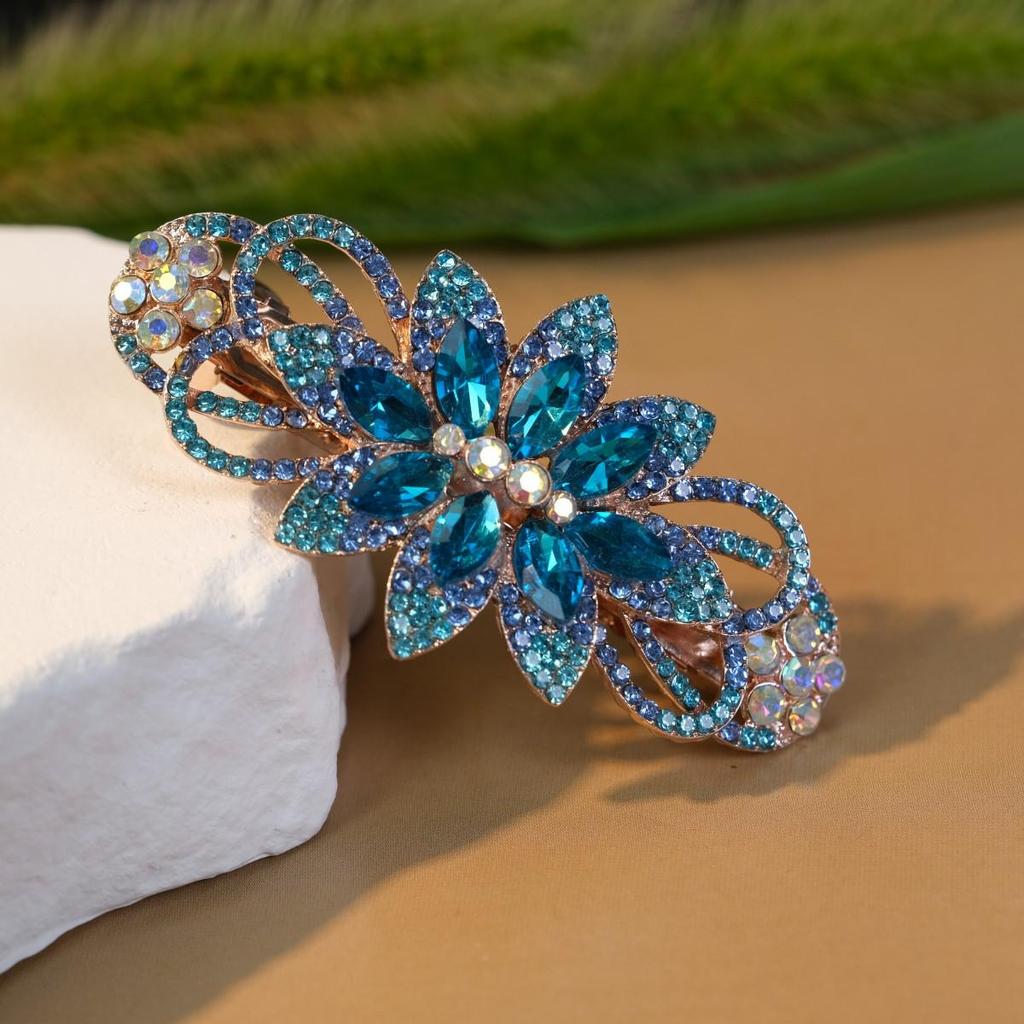 Элегантная заколка для волос с цветком и стразами: Роскошный весенний аксессуар для женщин