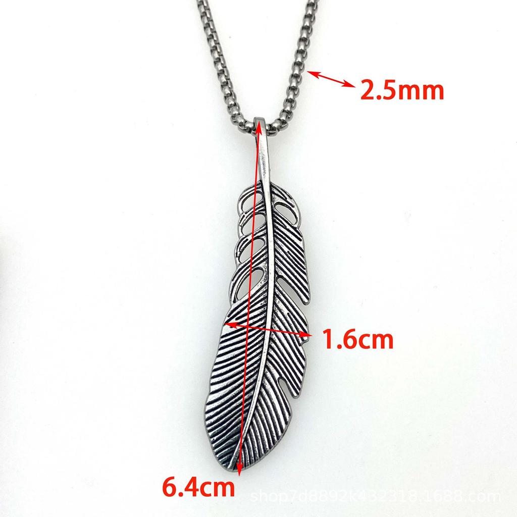 Personalized Hip Hop Retro Takahashi Feather Pendant Titanium Steel Necklace Fashion Simple Style Sweater Chain Accessories