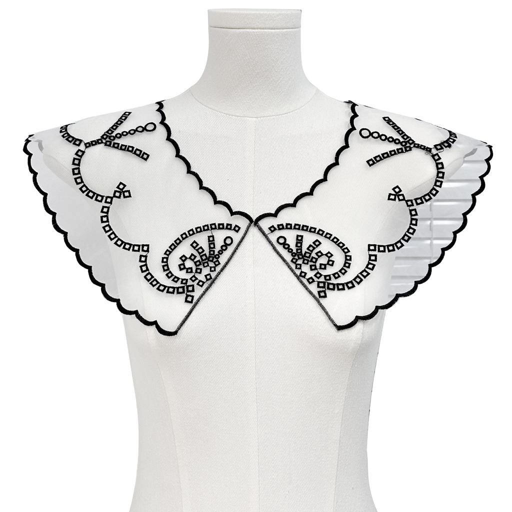 Eugen Yarn Retro Embroidery Fake Collar Versatile Collar Flower Clothing Hollow Decoration Small Shawl Lace Accessories