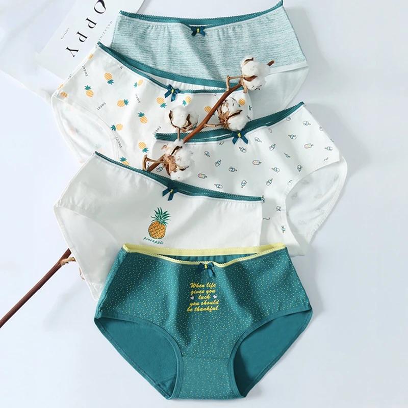 Набор женских хлопковых трусов с милыми принтами. 5 шт