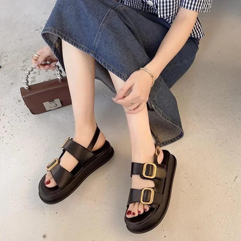 Fashion 2024 Summer New Hot Selling Women's Sandals Solid Color Fashion Women's Shoes Metal Decoration Medium Heel Women Buckle Sandals