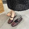Retro Square Head Thick Heel Mary Jane Shoes Girl 2025 New Summer Versatile Fairy Style Bag Head Sandals