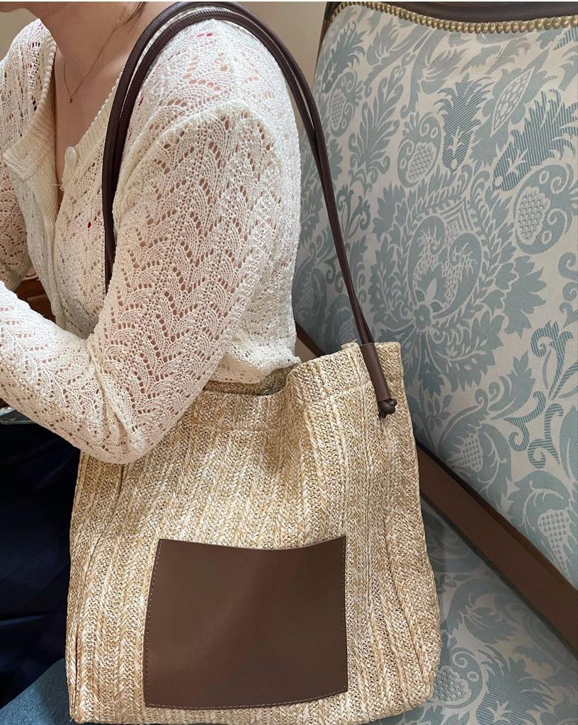 Large Capacity Summer Beach Straw Handbag: Woven, Stylish, and Ideal for Seaside Holidays