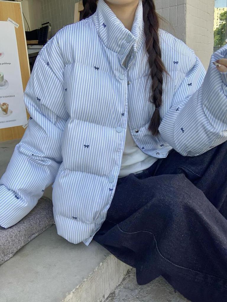 Women’s Winter Bow-Striped Jacket: Thick, Warm, Versatile Coat with Japanese & Korean Vibes.