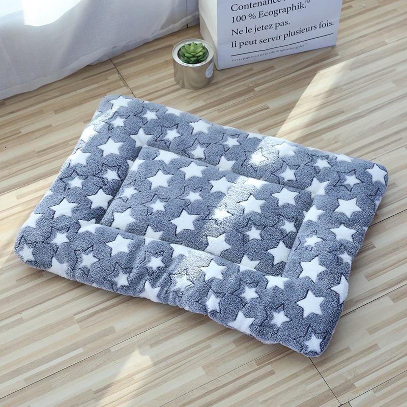 Double-Sided Pet Mat Mats Short Plush Pet Sleeping Bed for Cats Small Dogs Cute Pet Pad Blanket Warm Kitten Cushion Cat Sofa Bed