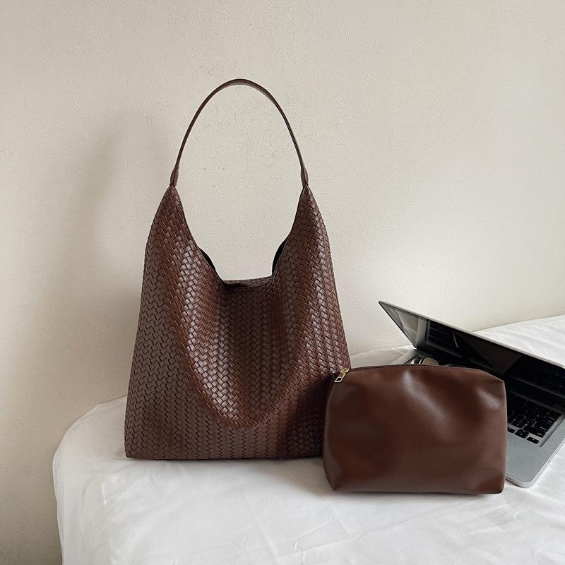 Винтажная сумка через плечо, повседневная мягкая кожаная сумка под мышкой и популярная плетеная сумка для通勤