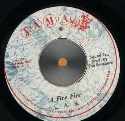 7-дюймовая пластинка L.A.B. A Fire Fire NONE Jama Ямайка Регги Ска Даб Б/у