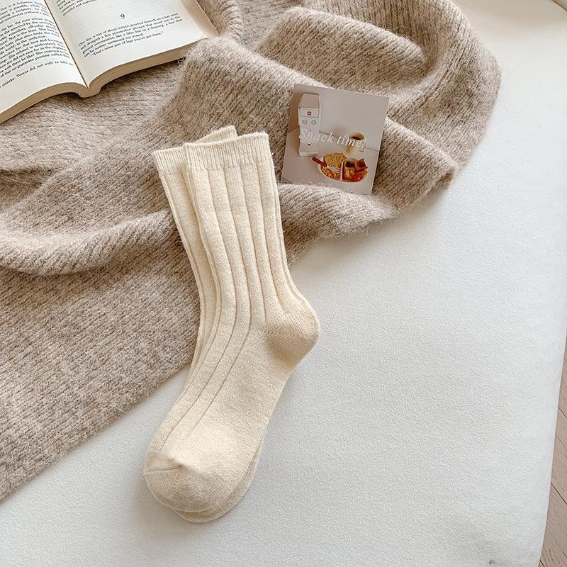 Женские бежевые зимние толстые гольфы до середины икры с присборенным верхом - Теплые, морозостойкие, послеродовые, в японском стиле