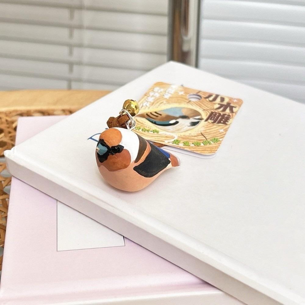 Cute Wood Carving Keychain Sparrow Brids Key Ring Unique Wooden Bird Pendant Bag Hanging