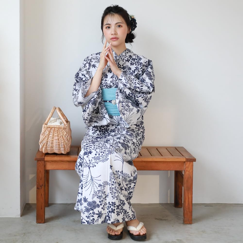 16 узоров на выбор Комплект юката хеко оби Tokimeki summer love Комплект из 2 предметов юката хеко оби Маленькие цветы темно-синего цвета на белом (16. задний план)