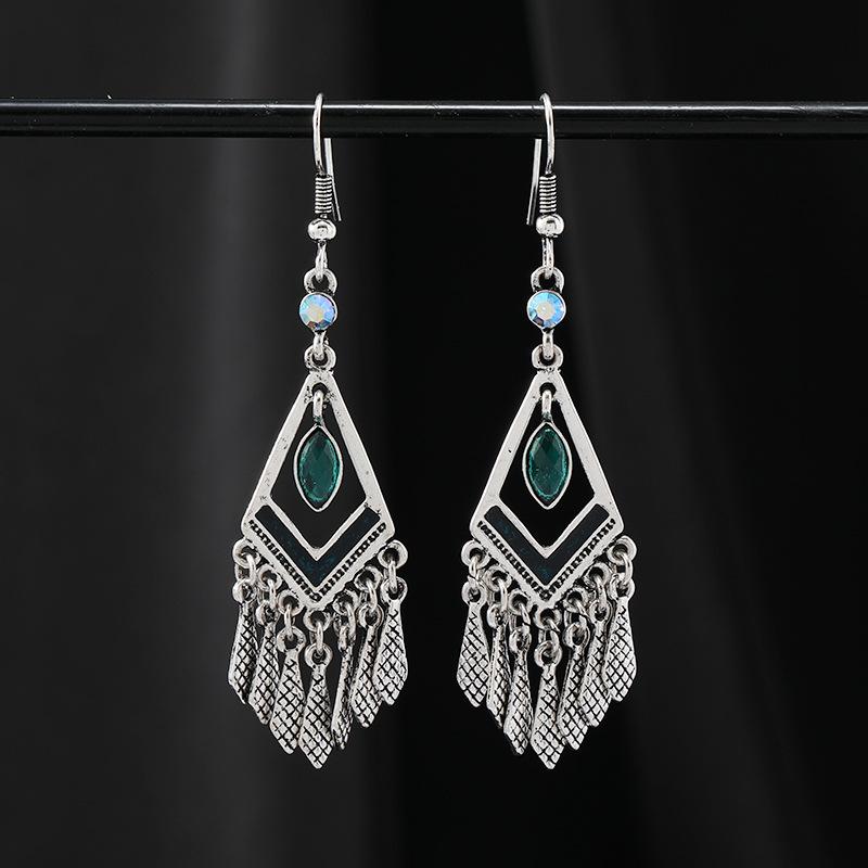 Niche Retro Temperament Rhombus Fringed Earrings Long Ethnic Style Simple High-end Earrings Women's Ear Jewelry