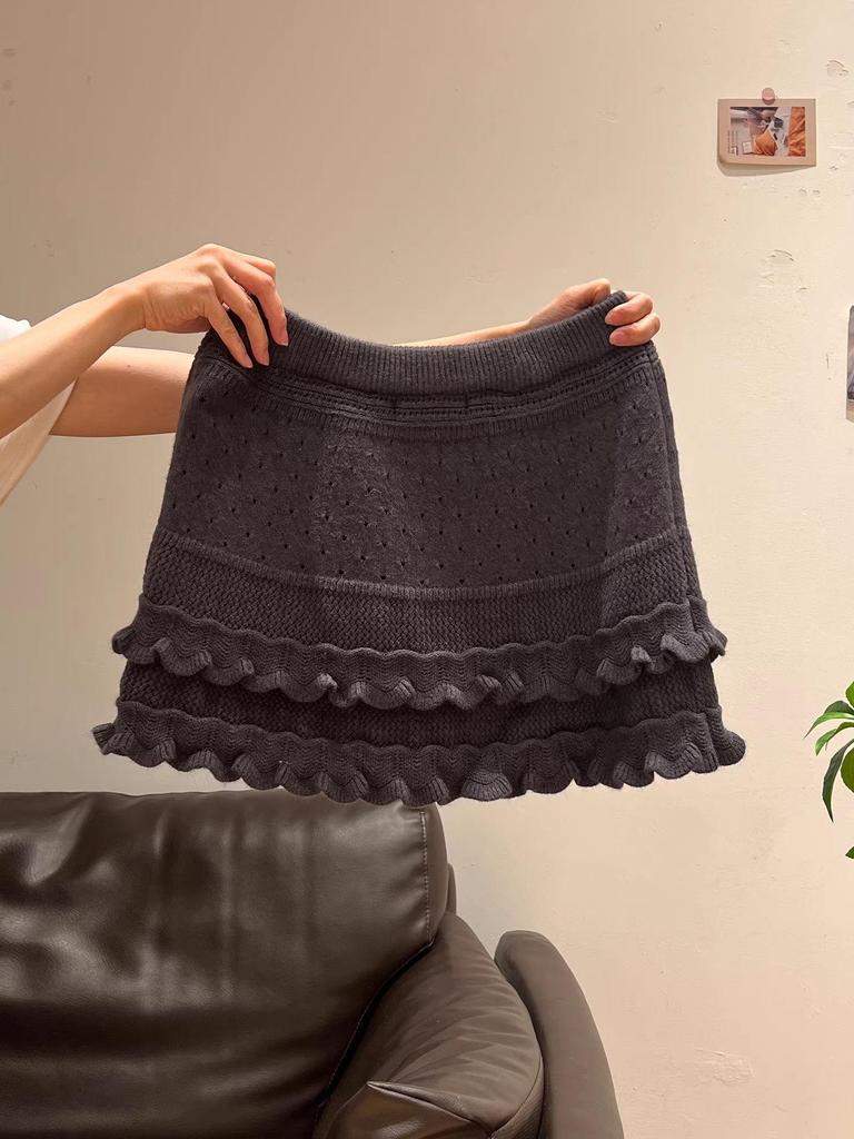 Korean Ruffled Lace Knit A-Line Skirt - Women's High Waist Slimming Short Skirt for Autumn/Winter