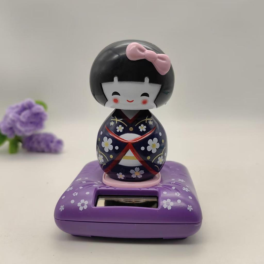 Танцующая японская кукла гейша на солнечной батарее - Кимоно, украшение для автомобиля