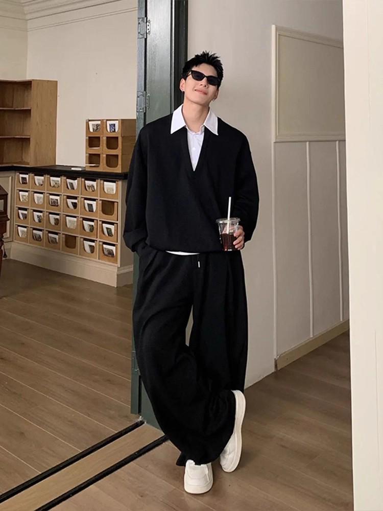 Модный мужской комплект из двух предметов: худи в стиле Old Money: Универсальный, Стильный и Премиальный для Осени/Зимы