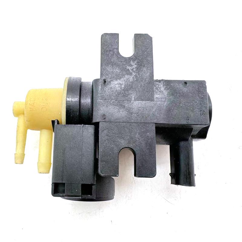 A0101531328 A0001531800 High Quality Turbo Solenoid Valve Pressure Valve For Mercedes Benz A E CLA G CLASS