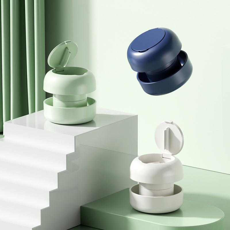 2-in-1 Portable Pill Grinder and Cutter – Multifunctional Dispensing Organizer with Stainless Steel Blade