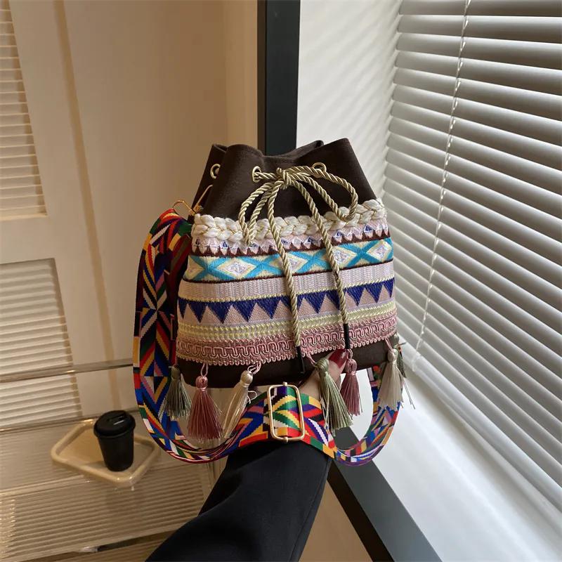 WTEMPO Женские сумки через плечо с кисточками Сумки Singer через плечо в этническом стиле Повседневные универсальные сумки из конопли с широким ремешком