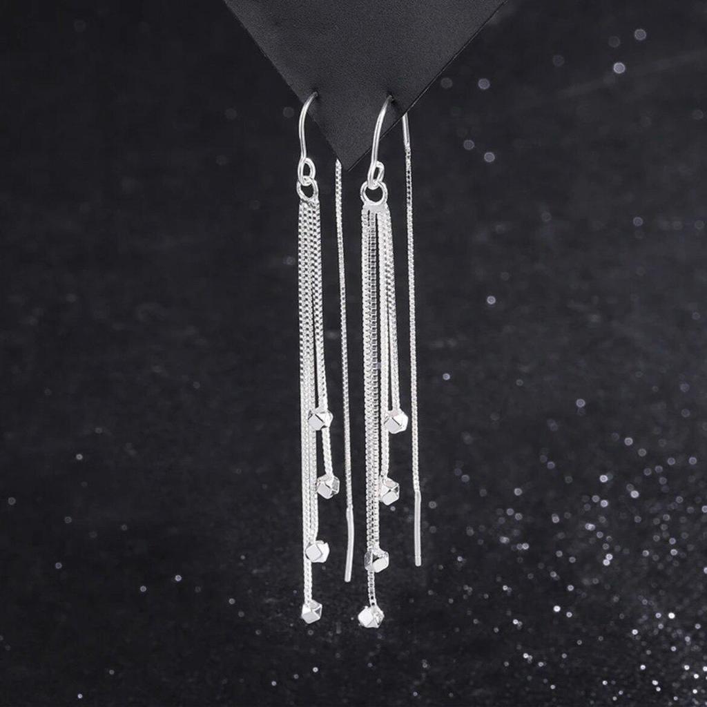 «Тренд 2024 года»: Серьги-капли с кисточками и узором в виде снежинок и листьев для женщин