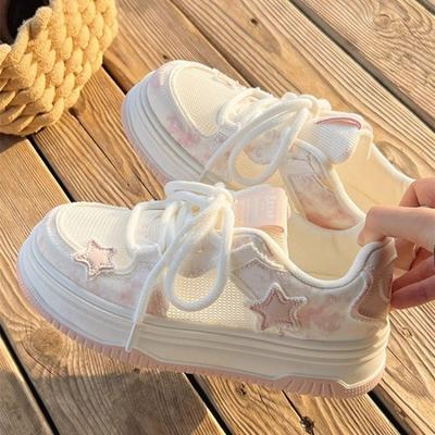 Сетчатые дышащие белые кроссовки на толстой подошве женские летние новые нишевые универсальные милые звездные повседневные спортивные кеды