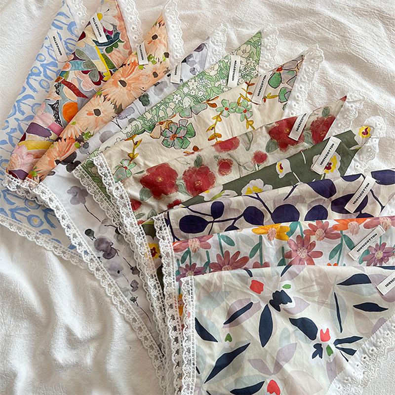 Women Lace Triangle Scarf Sweet Girls Sunscreen Scarf Spring Summer French Beach Style Hair Tie Vintage Female Lady Muslim Hijab