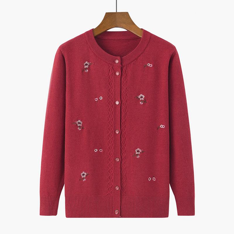 Осенние свитера Зимняя вязаная одежда Женская принтованная одежда для мам среднего возраста Вышитые топы с длинным рукавом Свитер на пуговицах