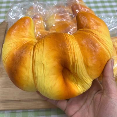 Супер Липкий Мягкий Большой Игрушечный Круассан Медленно Поднимающийся Липкие Игрушки для Снятия Стресса Отреагирующий Реалистичный Игрушка Сквиши Для Детей Взрослых