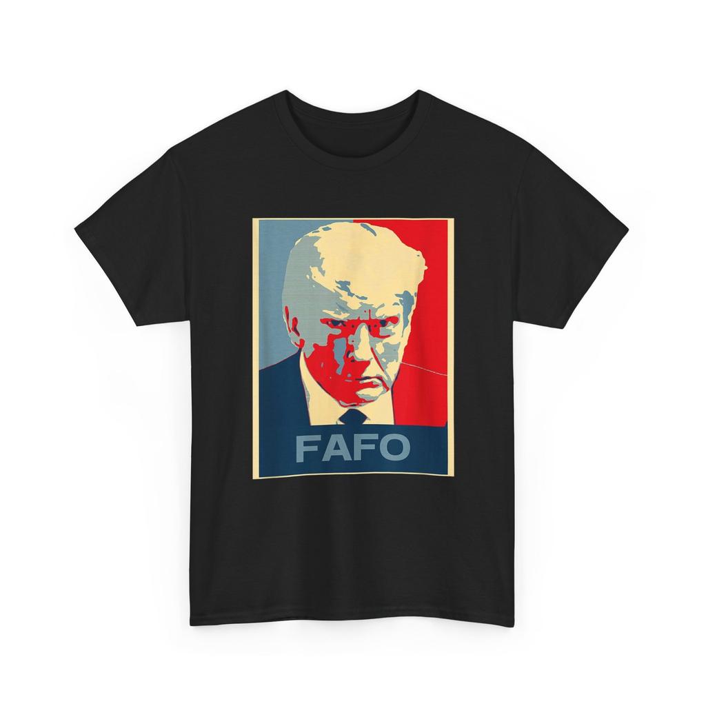 Фотография Дональда Трампа. Футболка FAFO