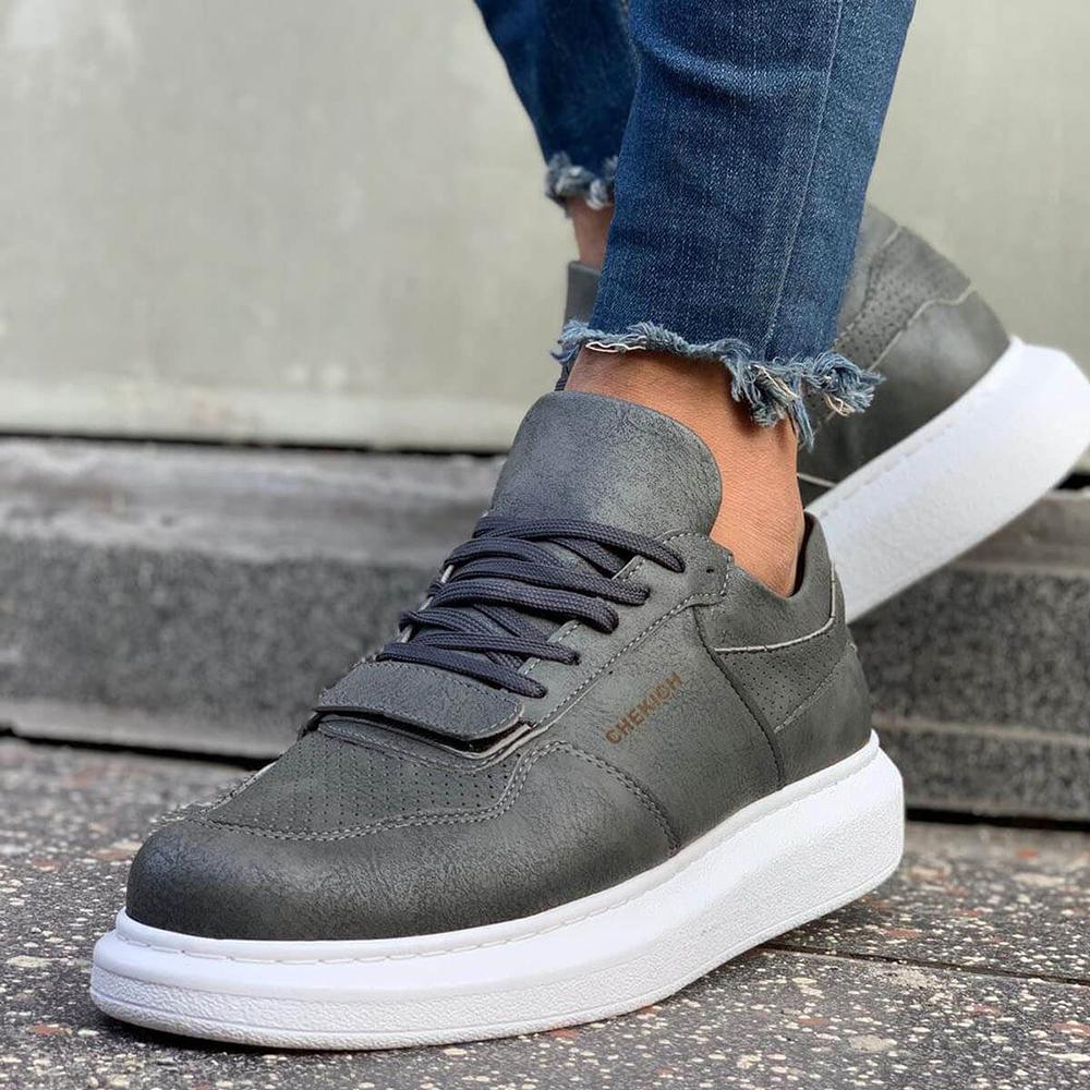 Chekich Мужская обувь. Повседневная обувь. Черный цвет. Искусственная кожа на шнуровке. Весенние и осенние сезоны. Вулканизированная лента на липучке. Белая высокая подошва. CH073.