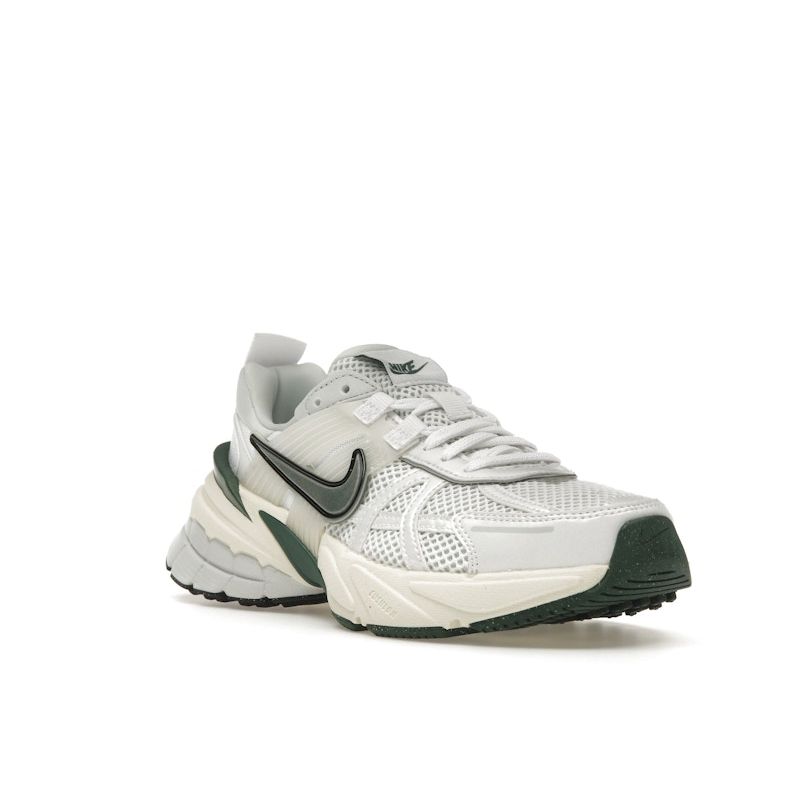 Nike Женские кроссовки V2K Run Fir White Photon-Dust Platinum-Tint FD0736-101