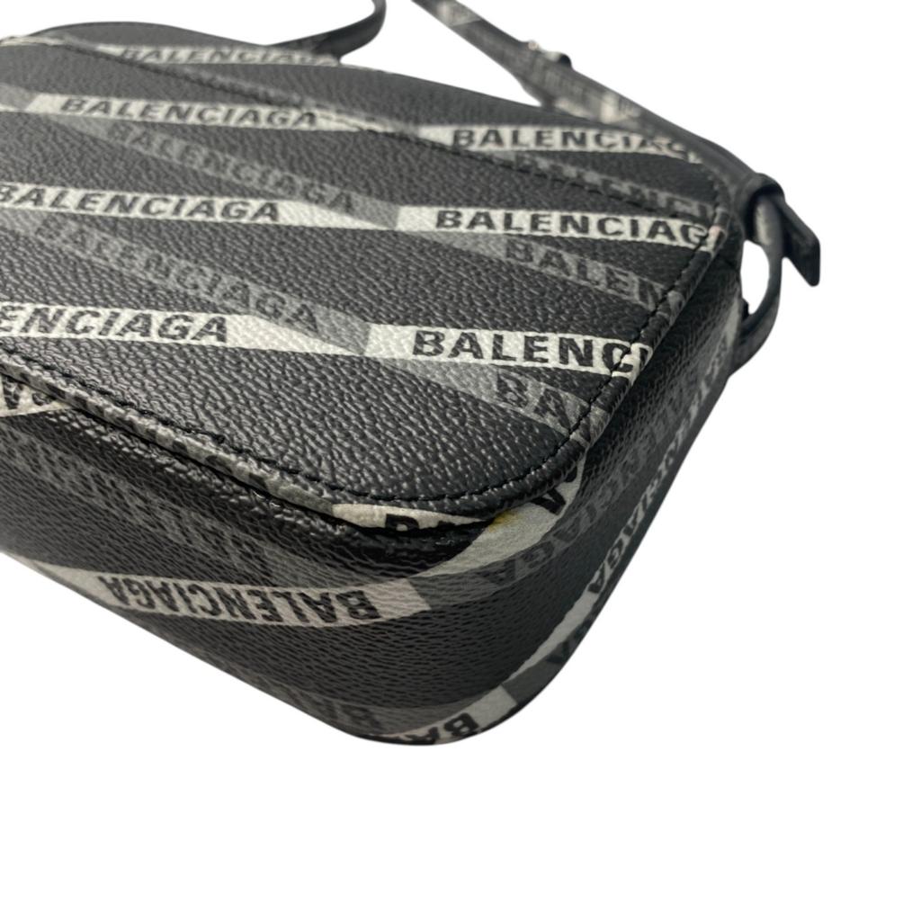 Подержанная сумка через плечо BALENCIAGA Черный Белый/серый кожа Женская