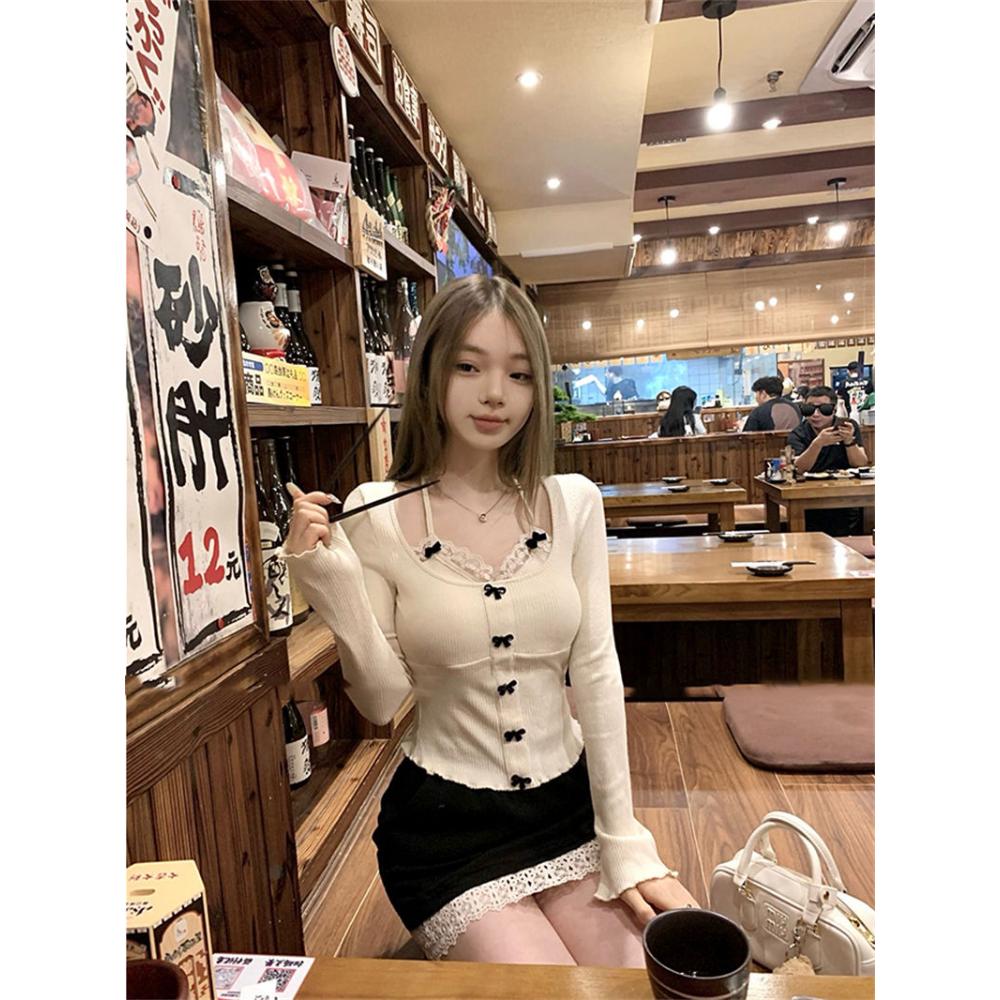 Lace Patchwork Fake Two-piece Bow Hanging Neck Top for Women's New Slim Fit Short Sleeved Knitted Sweater