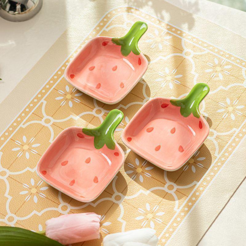 Super Cute Cartoon Strawberry Dipping Saucer Household Three-Dimensional Ceramic Saucer Ketchup Snack Plate Vinaigrette