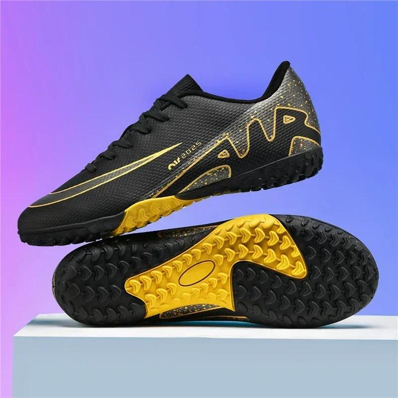 New Men Soccer Shoes Breathable Sneakers Indoor Training Cleats Long Spikes Football Boots Drop Shipping Ultralight