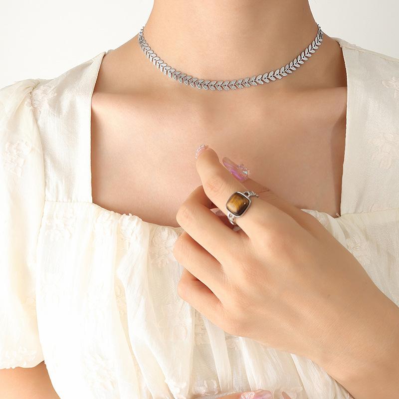 Ожерелье из титановой стали Niche Light Luxury Design, покрытое 18-каратным золотым листом, элегантная цепочка в виде хвоста феникса, аксессуары для темперамента