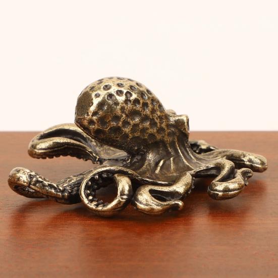 Латунная фигурка осьминога Металлическая резьба Статуэтка осьминога Скульптура морского животного Украшение Фэн-шуй Украшение для дома офиса рабочего стола