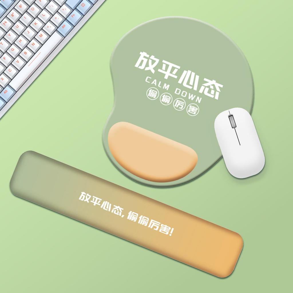 Минималистичный вдохновляющий коврик для мыши с поддержкой запястья, с нескользящим силиконом и пользовательским изображением.