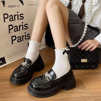 2024 Новые Весенне-Осенние Женские Туфли Высокого Качества Модные Туфли-Лоферы с Круглым Носком, Средним Каблуком, Бантом и Металлической Отделкой
