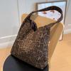 Autumn and Winter Suede Leopard Print Bag Women's 2025 New Trendy Fashion Versatile Retro Casual Commuter Shoulder Tote Bag