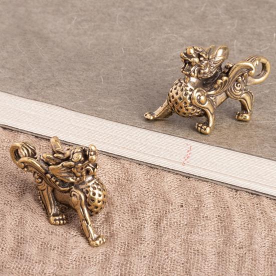 Китайский стиль латунная статуэтка зверя Цилин для богатства, процветания, удачи, фэншуй, удачи, благоприятного зверя, старинные украшения для автомобиля, рюкзака, брелока