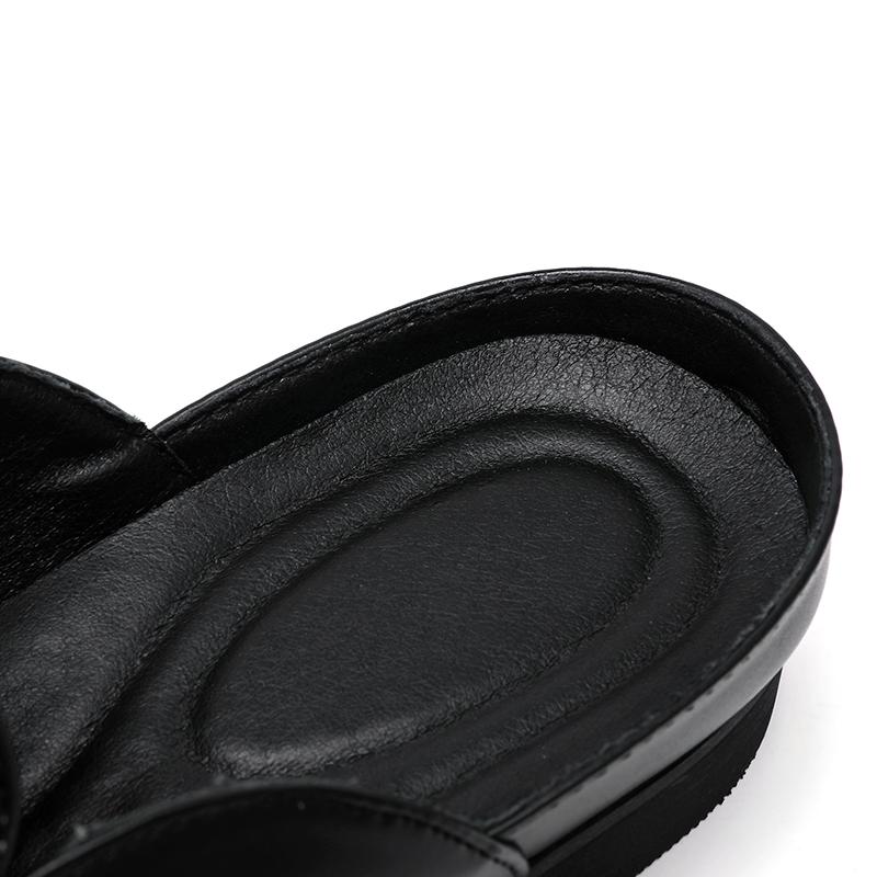 Летние мужские полулоферы, модные дышащие тапочки с кисточками, легкие мюли, классные полутапочки для мужчин, кожаные сандалии