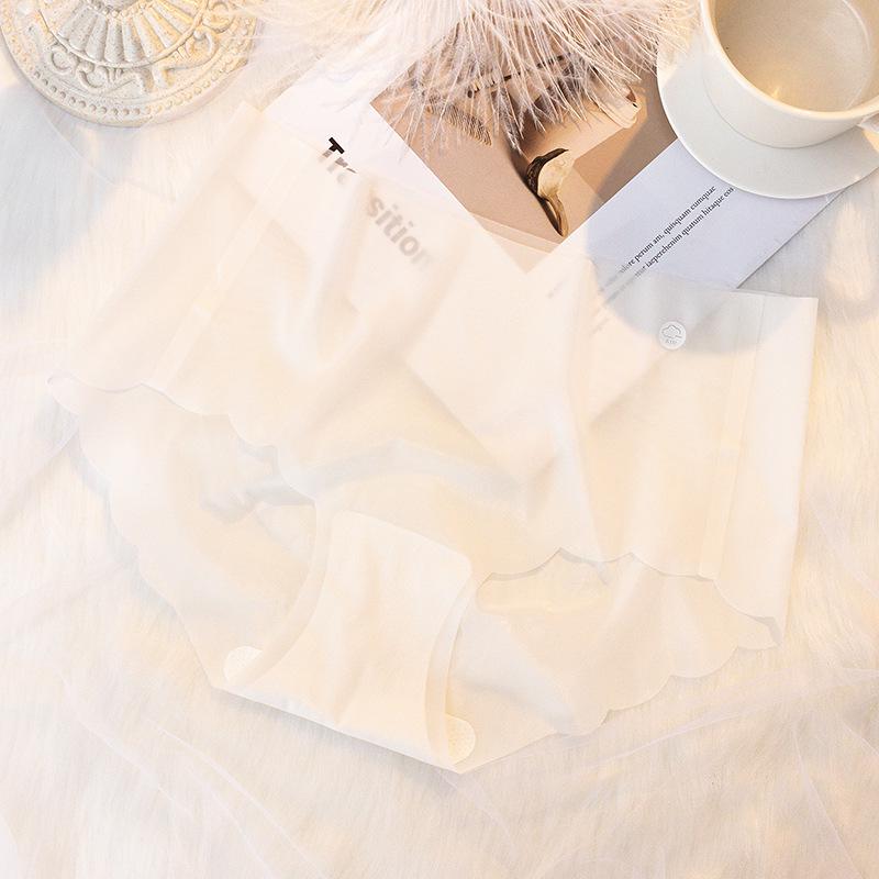 «Ультратонкие женские дышащие трусики Ice Silk со средней посадкой»